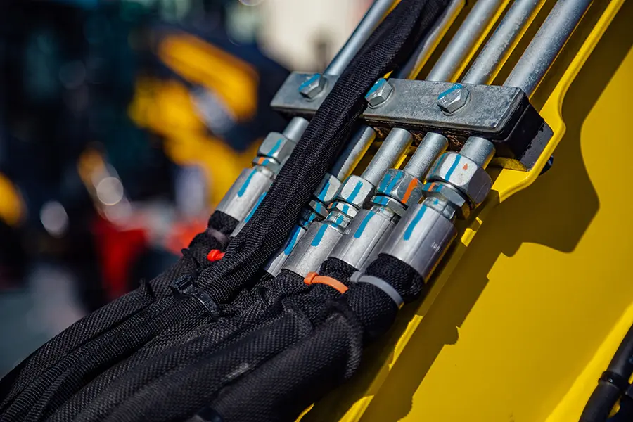 Nylon sleeve for hydraulic hoses abrasion protection